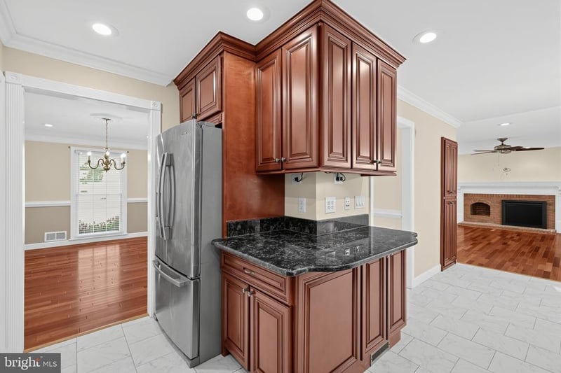 1516 Arbor View Rd, Silver Spring, MD 20902