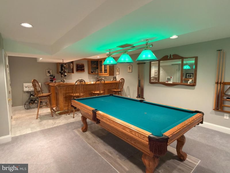 24740 Cutsail Dr, Damascus, MD 20872