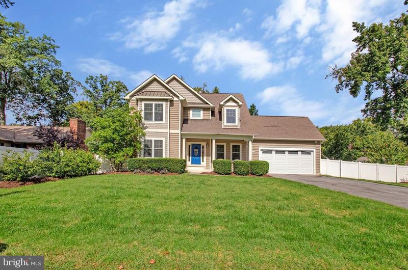 1326 Harbor Rd, Annapolis, MD 21403