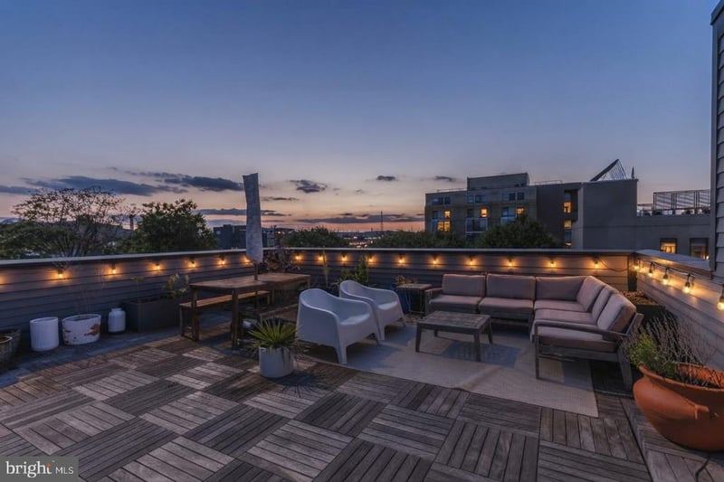 646 Newton Pl NW #303, Washington, DC 20010
