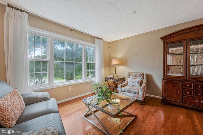 7600 Mezmer Ln, Clinton, MD 20735