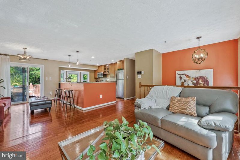 7600 Mezmer Ln, Clinton, MD 20735