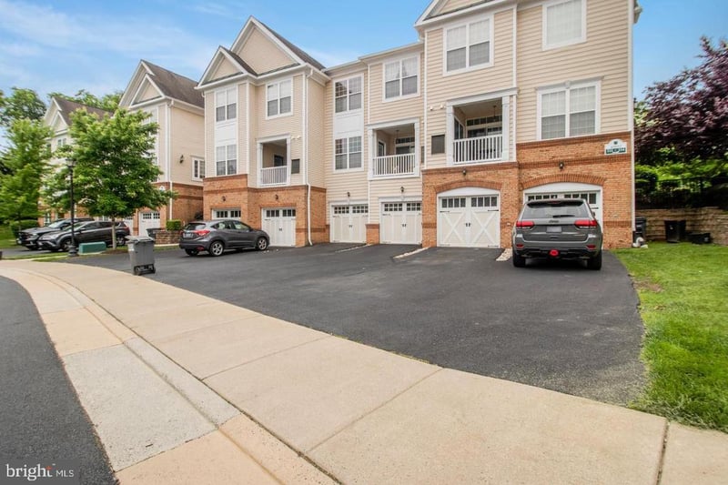 43935 Hickory Corner Ter #113, Ashburn, VA 20147