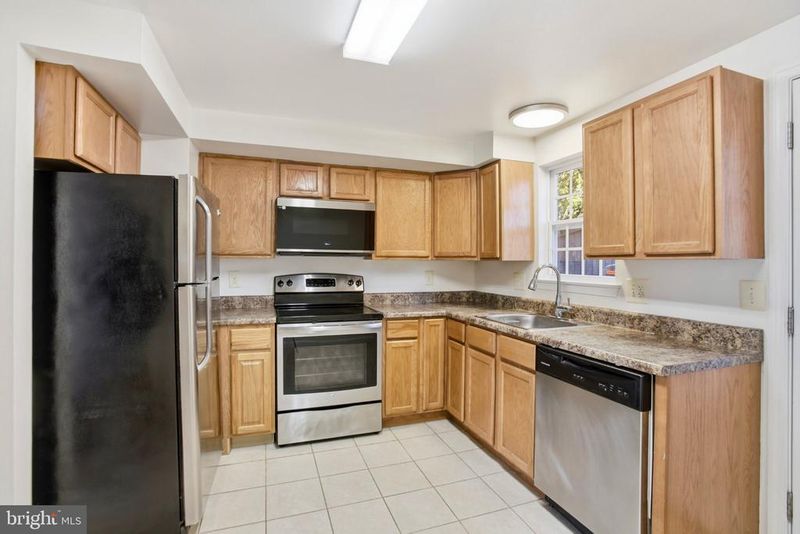 18 Dorrell, Sterling, VA 20165