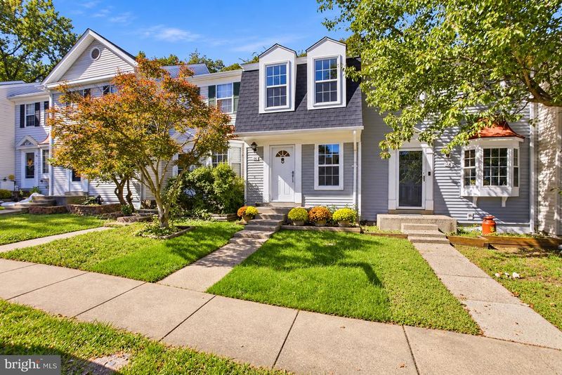 18 Dorrell, Sterling, VA 20165