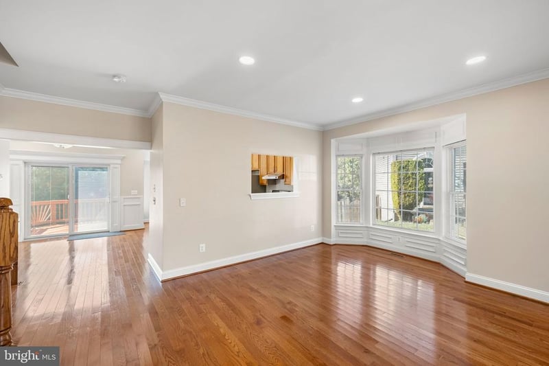 14100 Madrigal Dr, Woodbridge, VA 22193