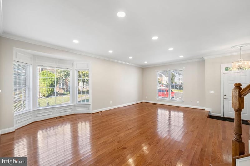 14100 Madrigal Dr, Woodbridge, VA 22193