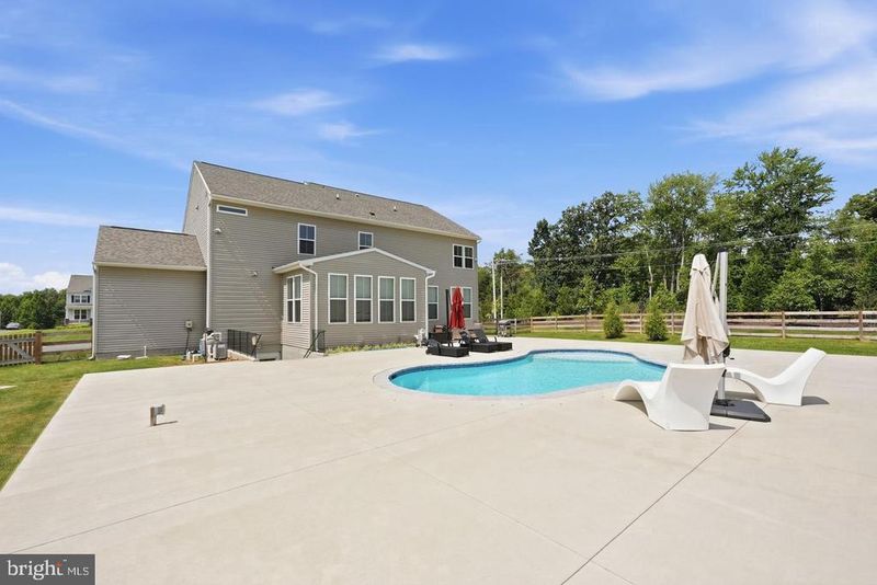 7301 Sugar Magnolia Loop, Gainesville, VA 20155