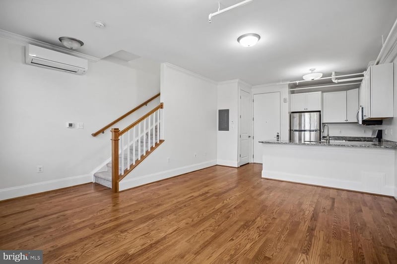 1008 Pendleton St, Alexandria, VA 22314