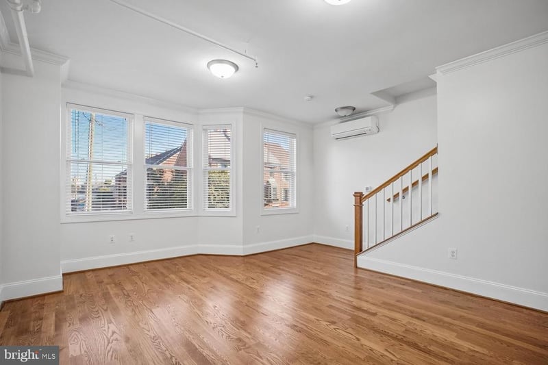 1008 Pendleton St, Alexandria, VA 22314