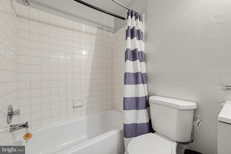 910 Southern Ave SE #1, Washington, DC 20032