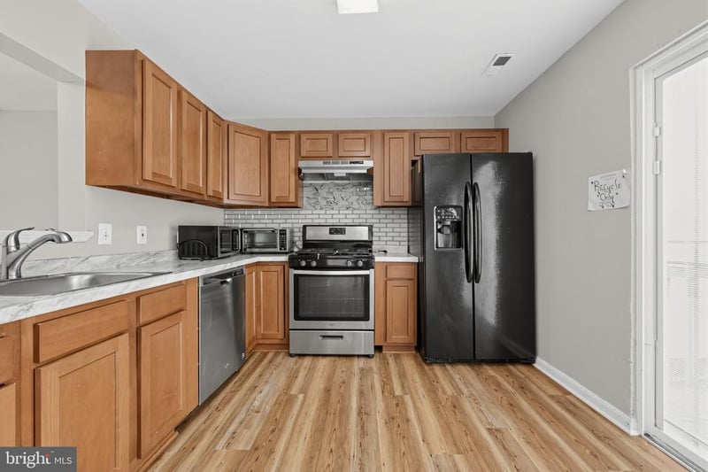 910 Southern Ave SE #1, Washington, DC 20032