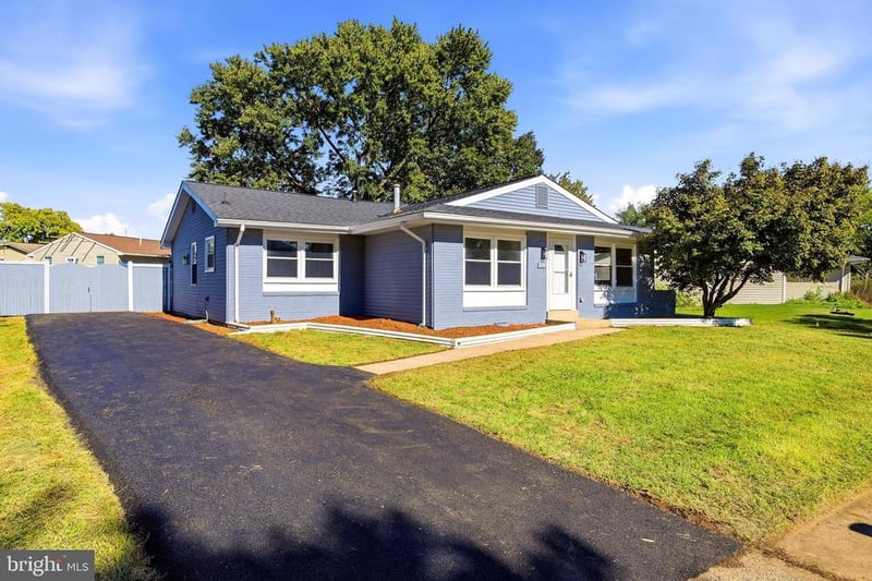 314 W Valery Ct, Sterling, VA 20164