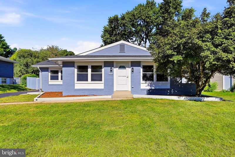 314 W Valery Ct, Sterling, VA 20164