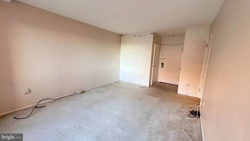 1121 Arlington Blvd #217, Arlington, VA 22209