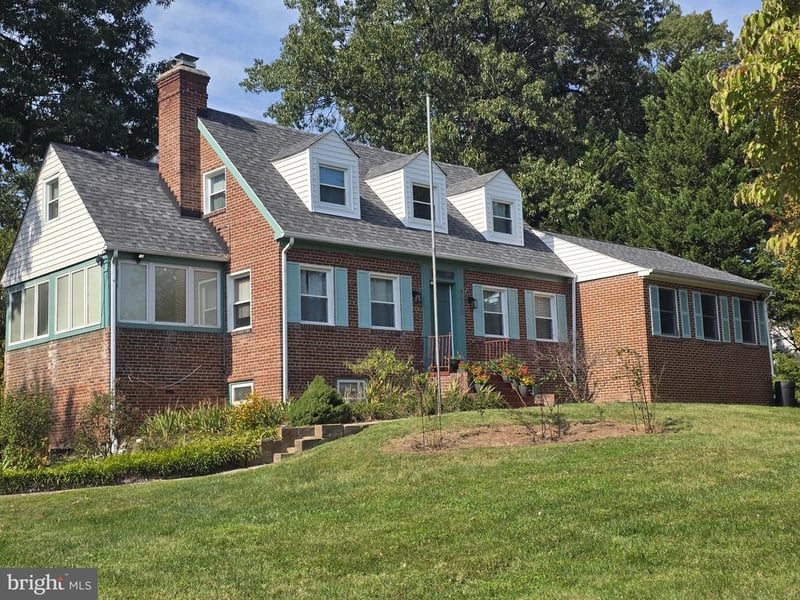 8600 Edmonston Rd, Berwyn Heights, MD 20740