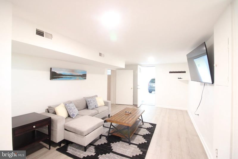 4009 Taney Ave, Alexandria, VA 22304