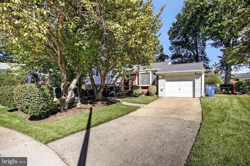 13708 Pitkin Ct, Chantilly, VA 20151