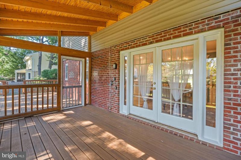 2407 Cavendish Dr, Alexandria, VA 22308
