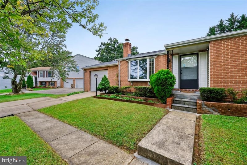 18308 Powhatan Ct, Gaithersburg, MD 20877