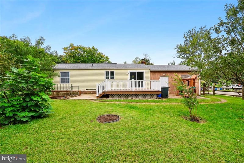 18308 Powhatan Ct, Gaithersburg, MD 20877
