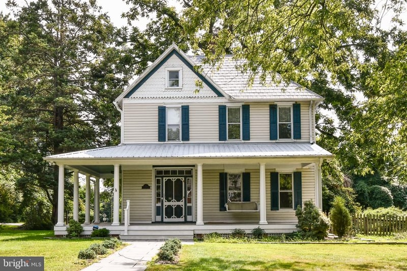 2415 Sandburg St, Dunn Loring, VA 22027