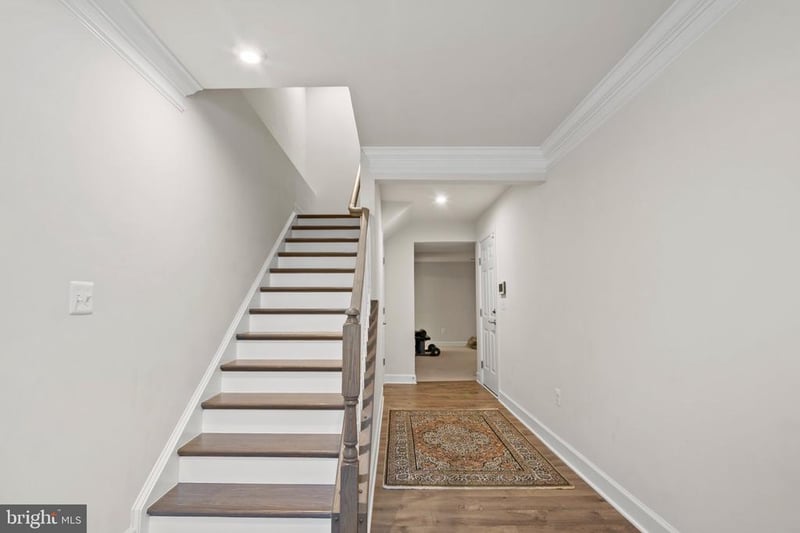 10717 Shadewell Spring Way, Manassas, VA 20112