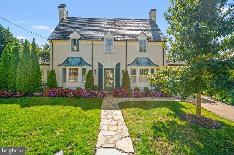 2109 Foresthill Rd, Alexandria, VA 22307