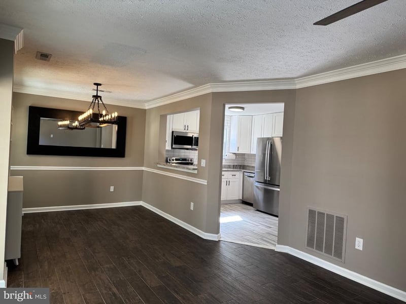 2320 Weymouth Ln, Crofton, MD 21114
