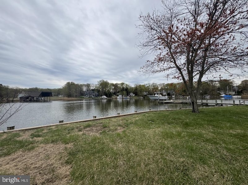3887 Cotter Dr, Edgewater, MD 21037