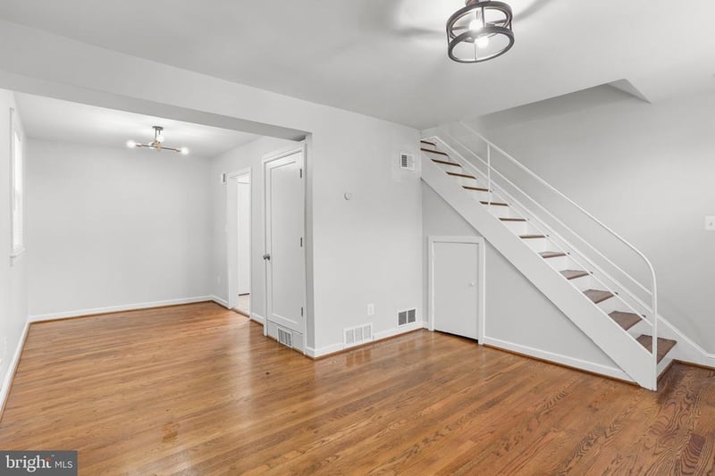 2805 Iverson St #121, Temple Hills, MD 20748