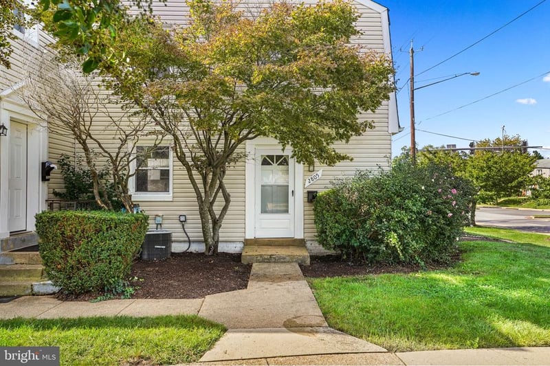 2805 Iverson St #121, Temple Hills, MD 20748