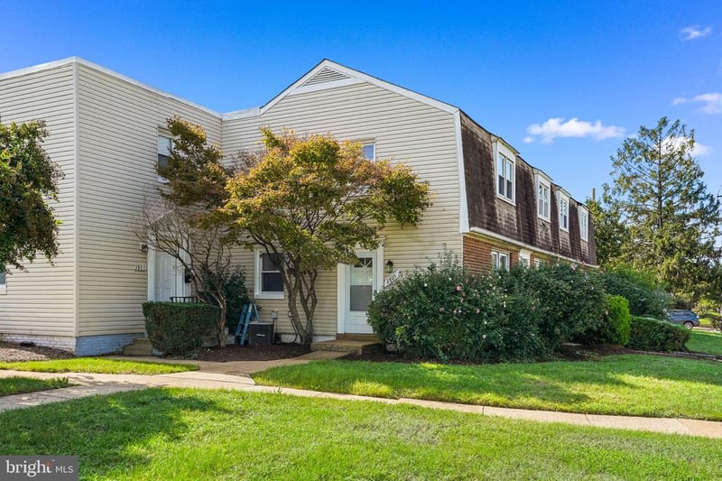 2805 Iverson St #121, Temple Hills, MD 20748