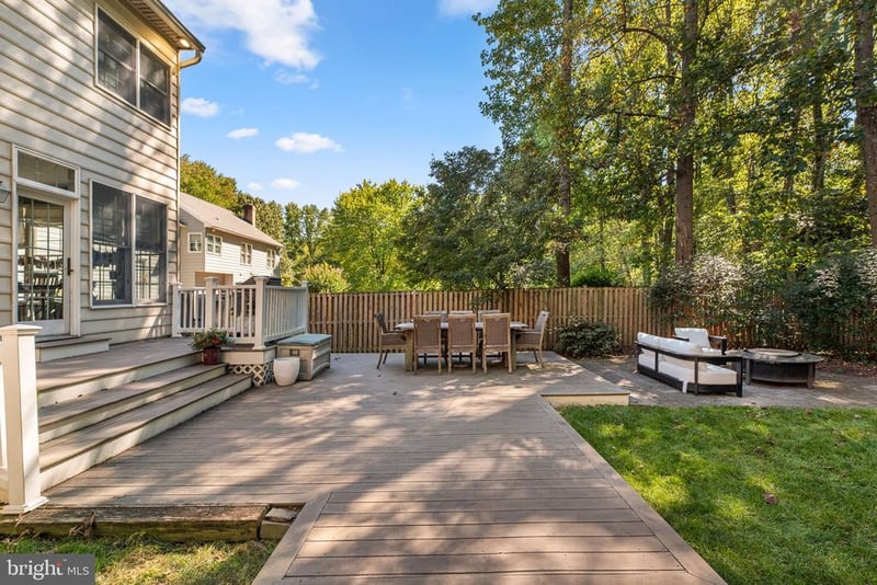 69 Simmons Ln, Severna Park, MD 21146