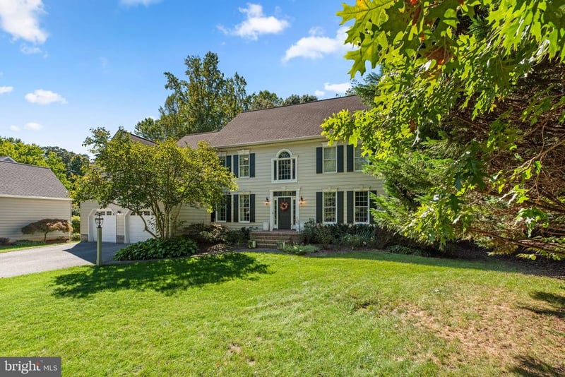 69 Simmons Ln, Severna Park, MD 21146