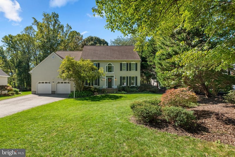69 Simmons Ln, Severna Park, MD 21146
