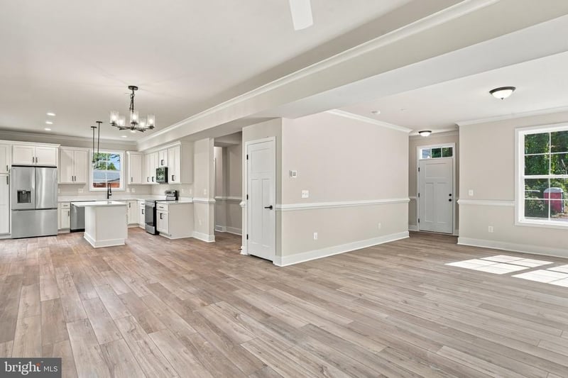 514 James Ave, Tracys Landing, MD 20779