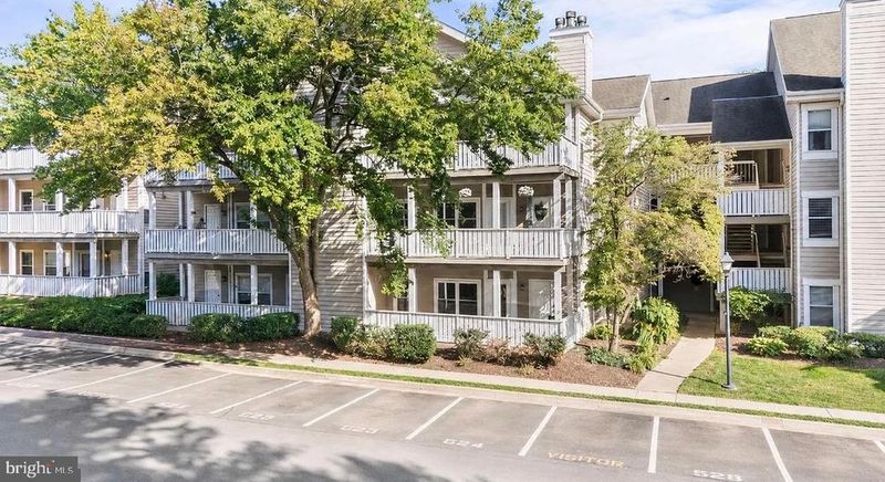 14317 Climbing Rose Way #104, Centreville, VA 20121