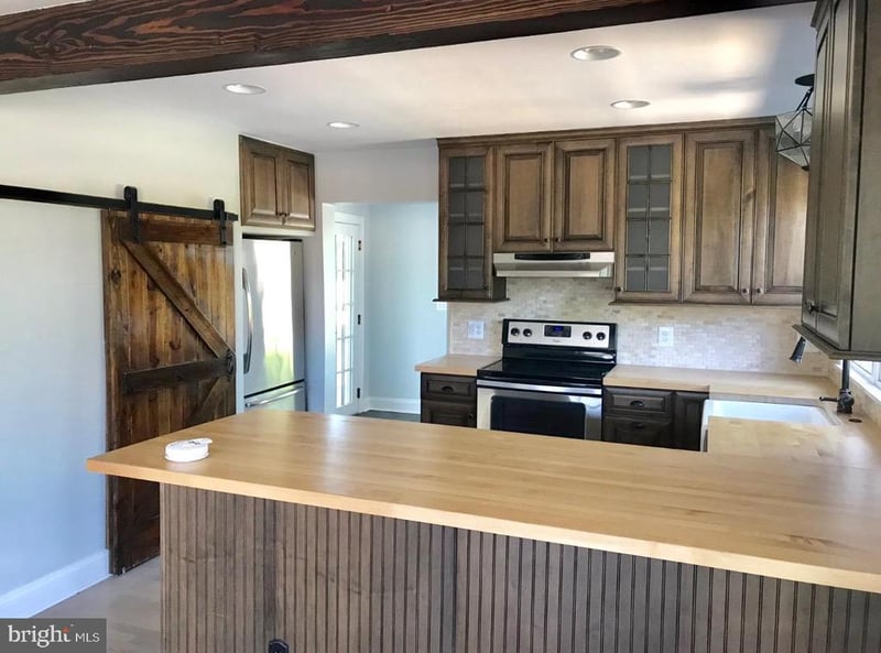 100 Marshall St, Middleburg, VA 20117