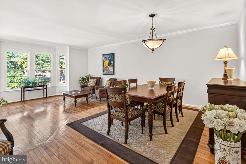 6727 Dorothy Giles Ct, Alexandria, VA 22315