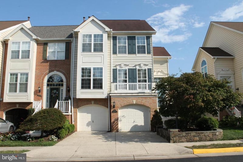 46721 Ashmere Sq, Sterling, VA 20165