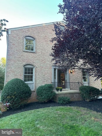 3171 Stonehurst Dr, Fairfax, VA 22031