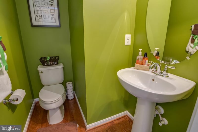 3437 Eagle Ridge Dr, Woodbridge, VA 22191