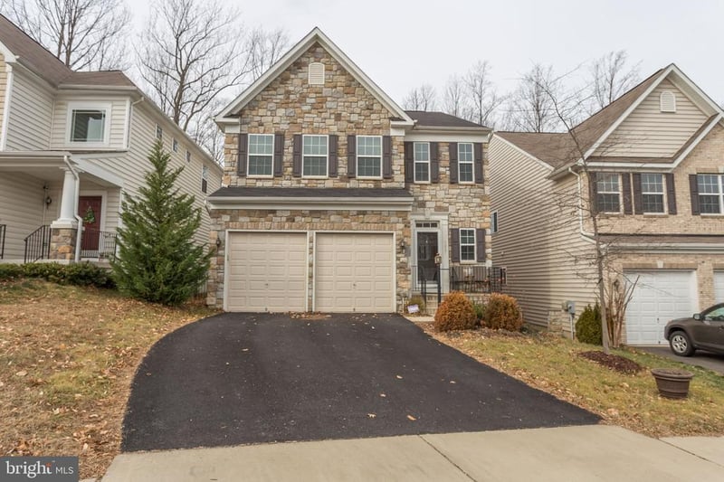 3437 Eagle Ridge Dr, Woodbridge, VA 22191