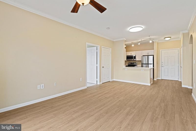 12954 Centre Park Cir #304, Herndon, VA 20171