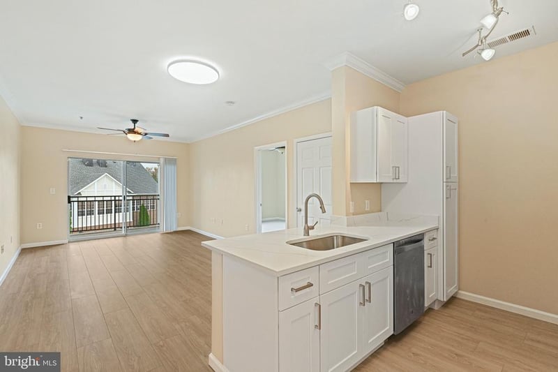 12954 Centre Park Cir #304, Herndon, VA 20171