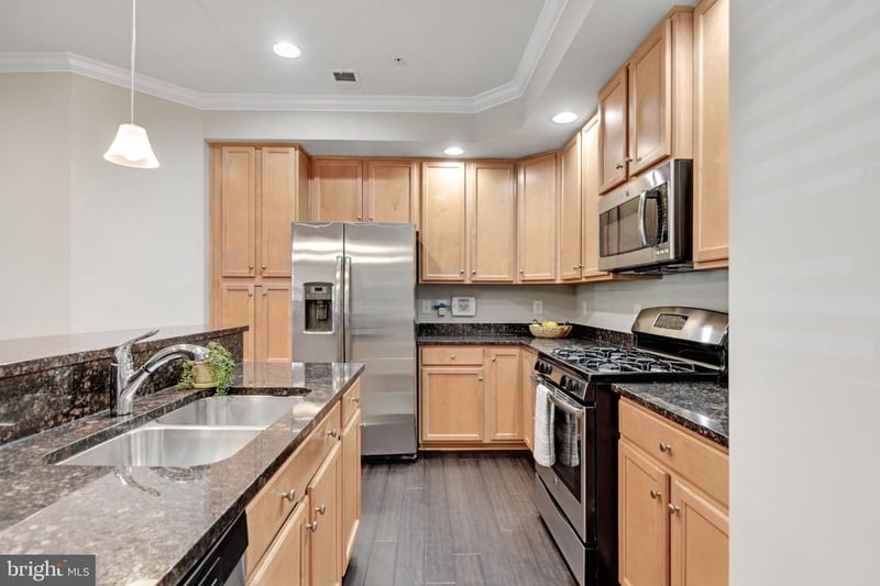42119 Piebald Sq, Aldie, VA 20105