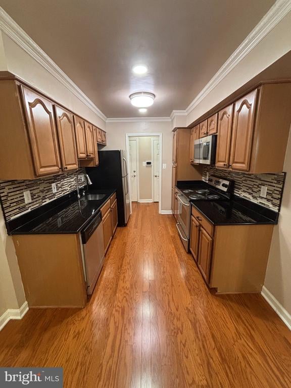 3330 Spring Ln #D-10, Falls Church, VA 22041