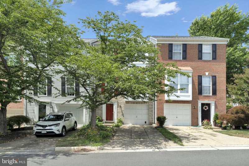 22011 Box Car Sq, Sterling, VA 20166