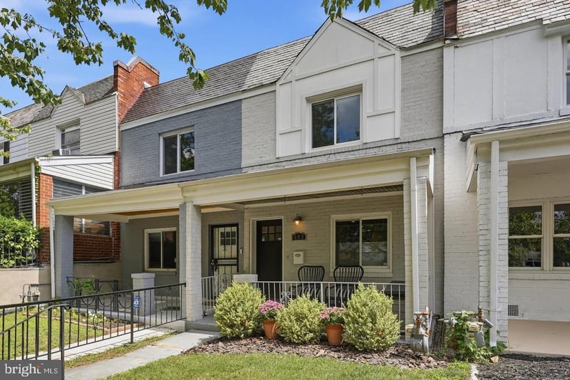 309 35th St NE, Washington, DC 20019